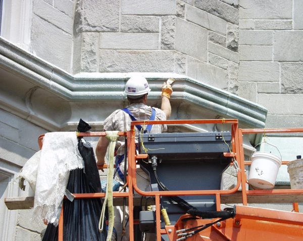 Applying Matrix TR to a building moulding.